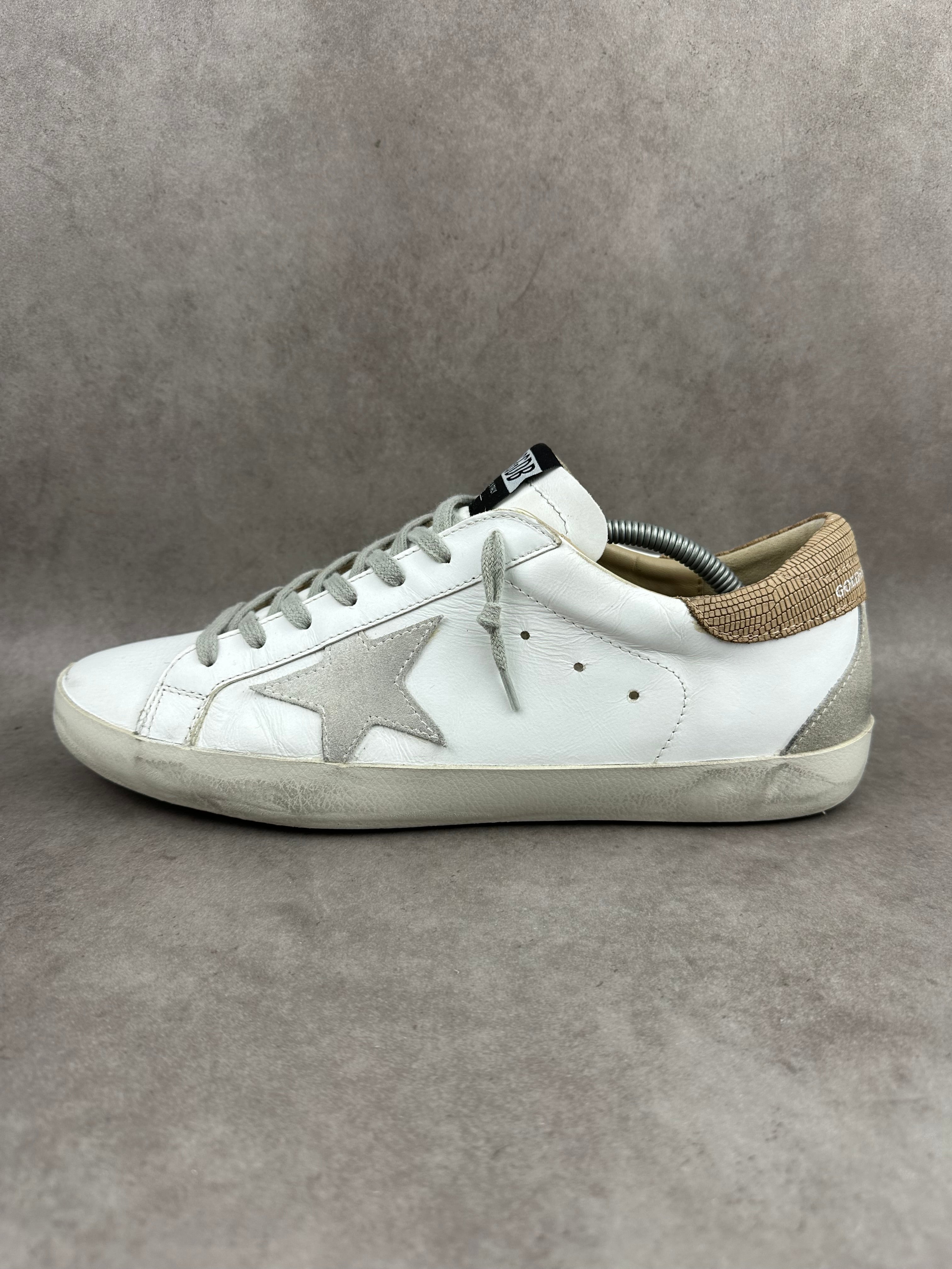 Golden Goose superstar T44