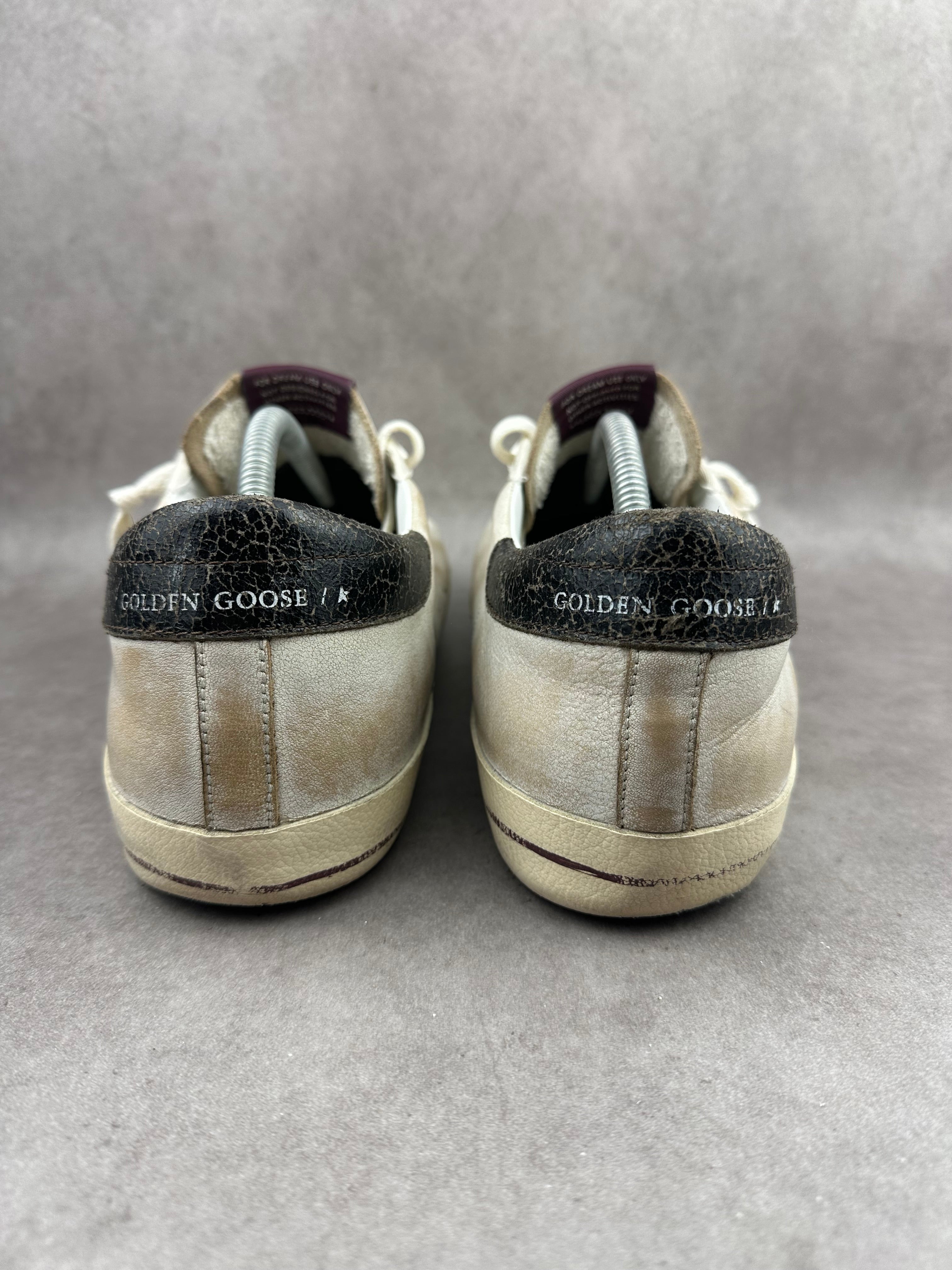 Golden Goose superstar T44