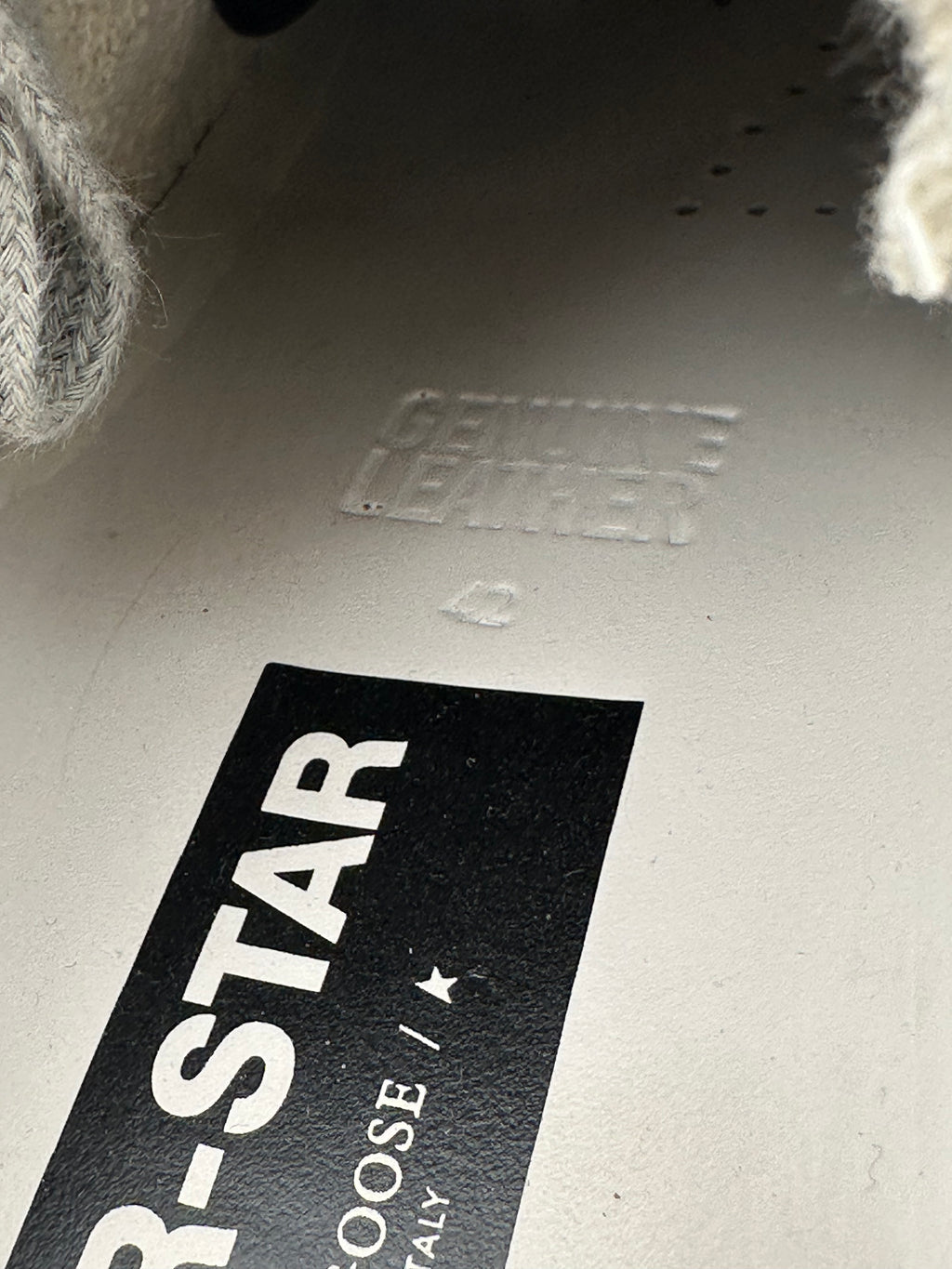 Golden Goose superstar T42