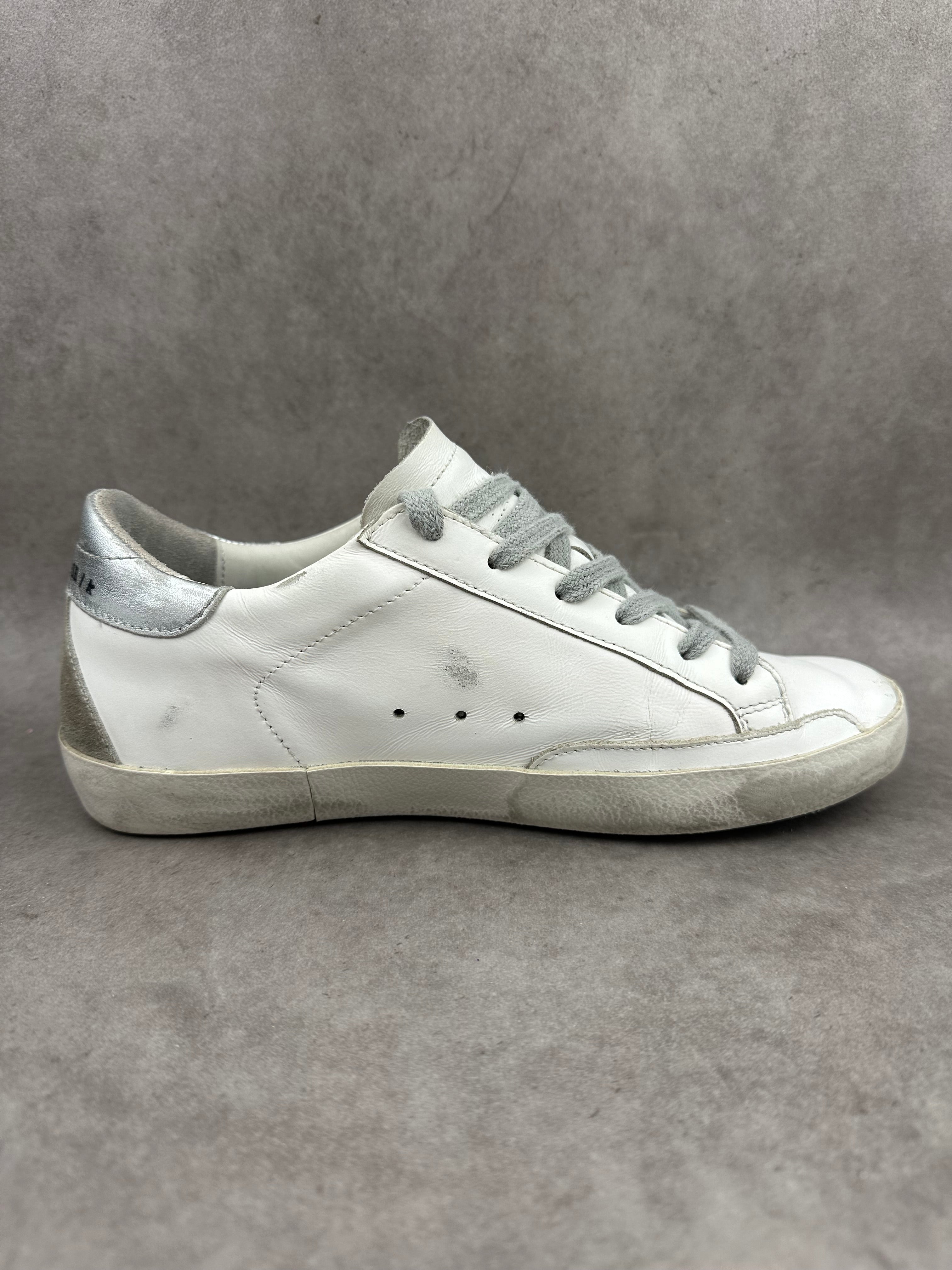 Golden Goose superstar T36
