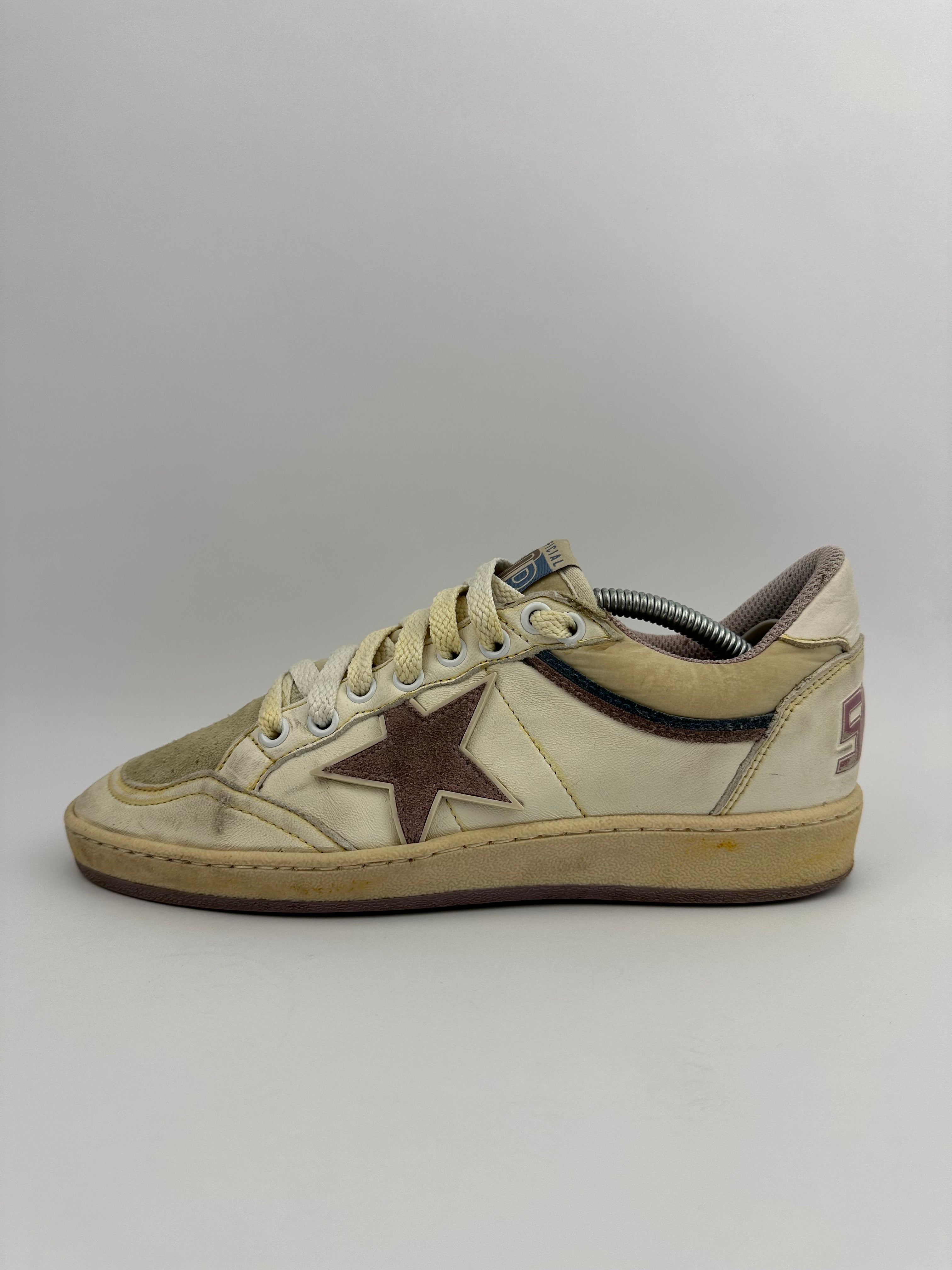 Golden Goose Ballstar vintage T37