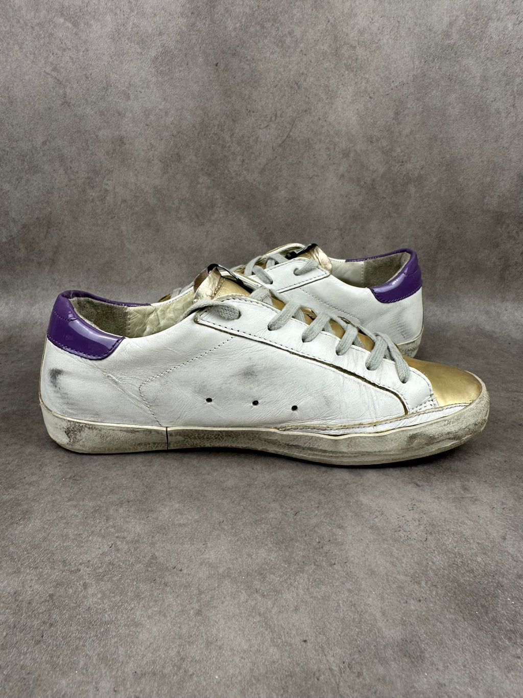 Golden Goose Superstar T39
