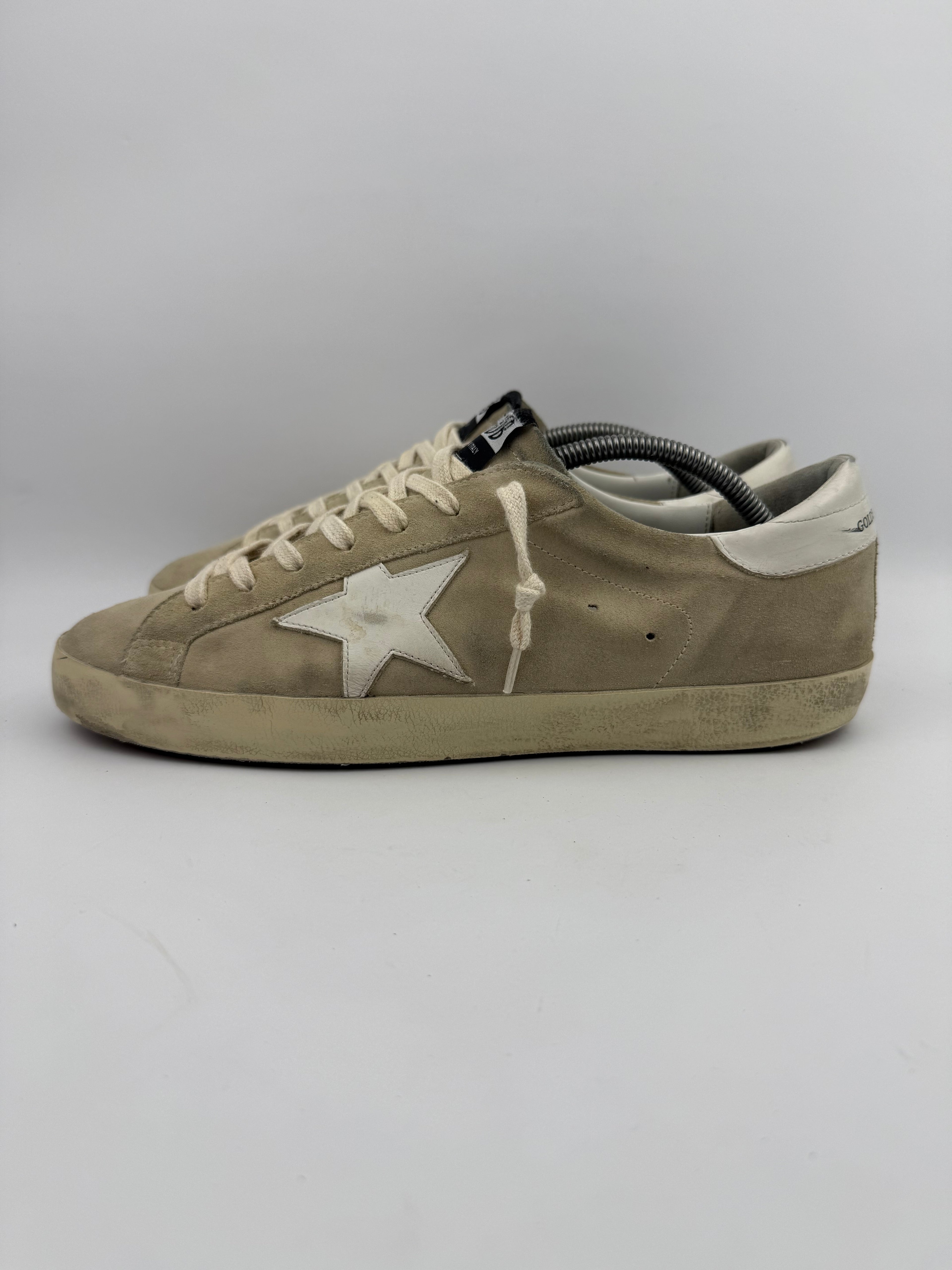 Golden Goose Superstar T44