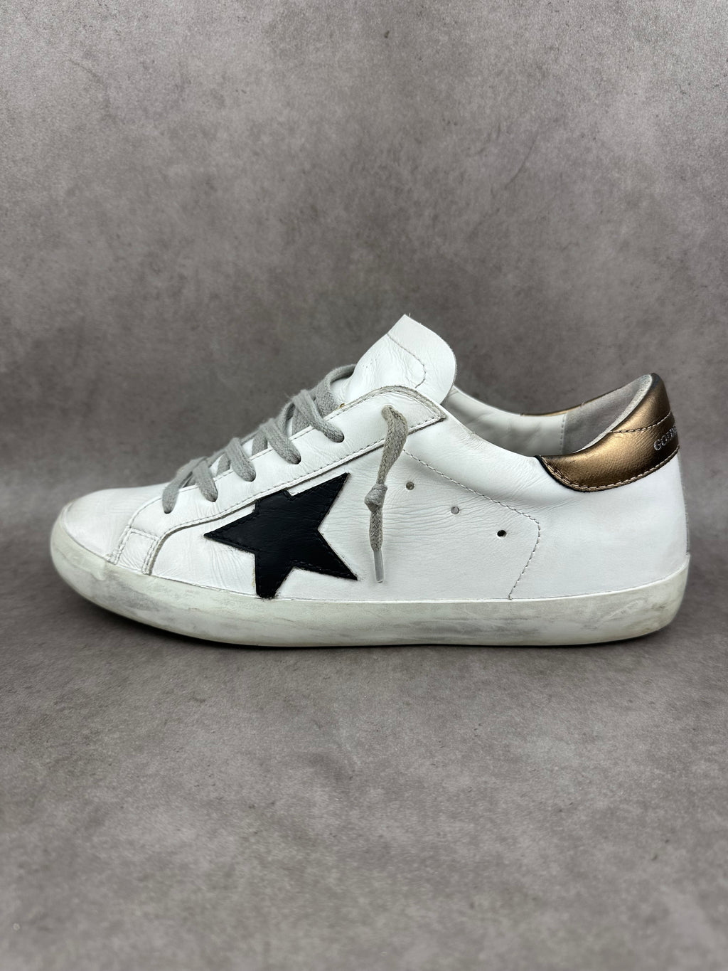 Golden Goose superstar étoile noire T38