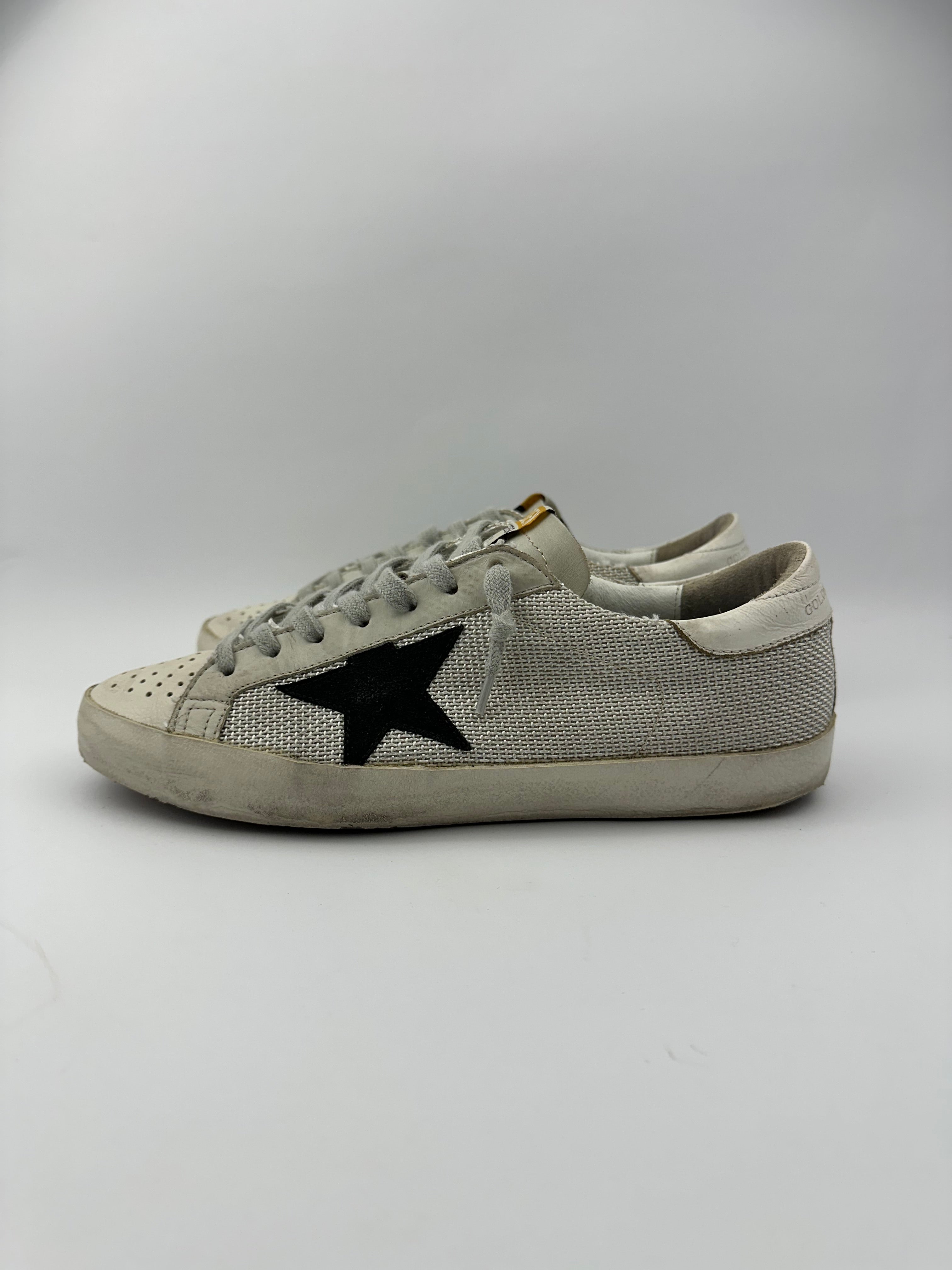 Golden Goose superstar T40
