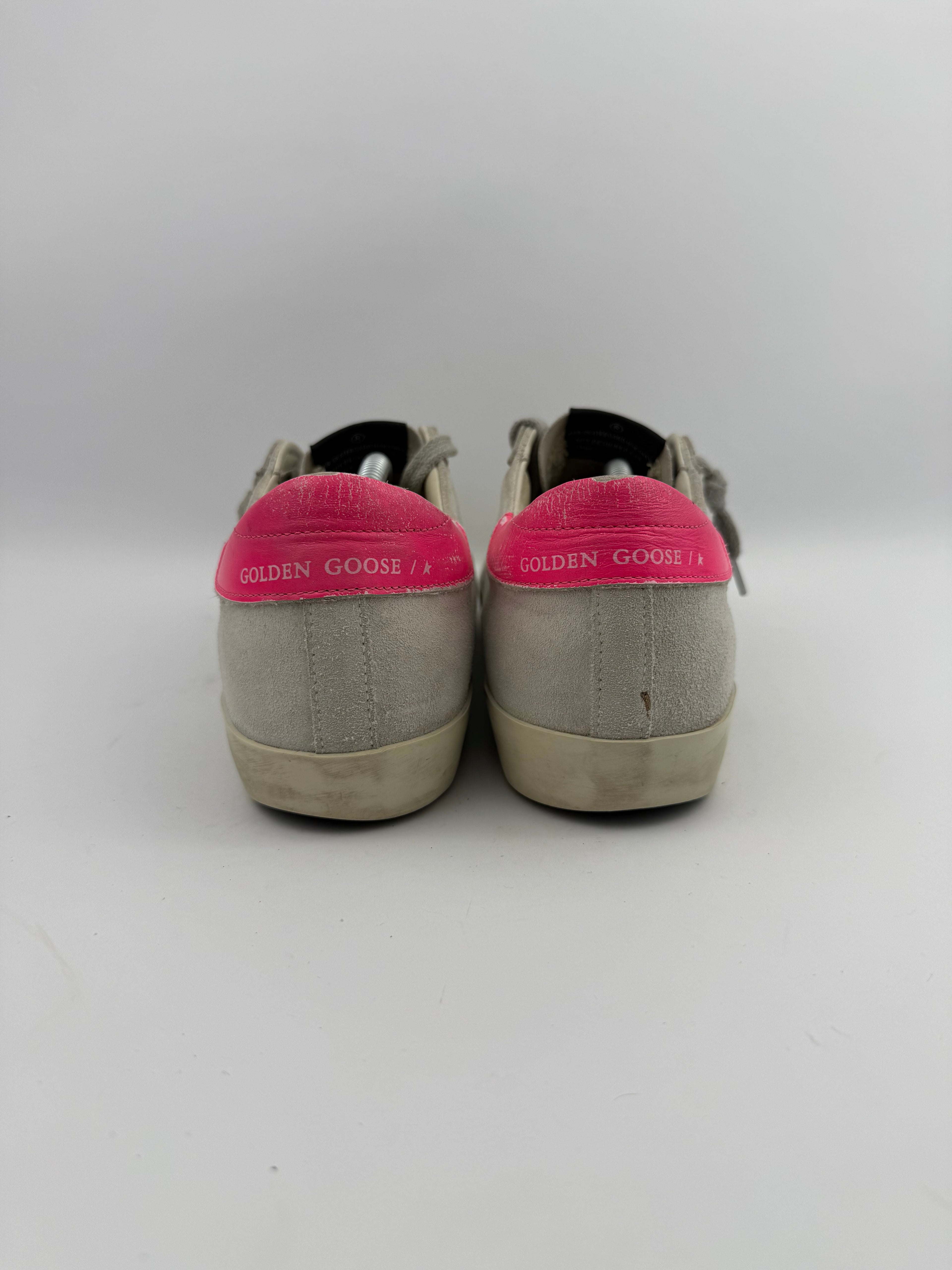 Golden Goose superstar T38
