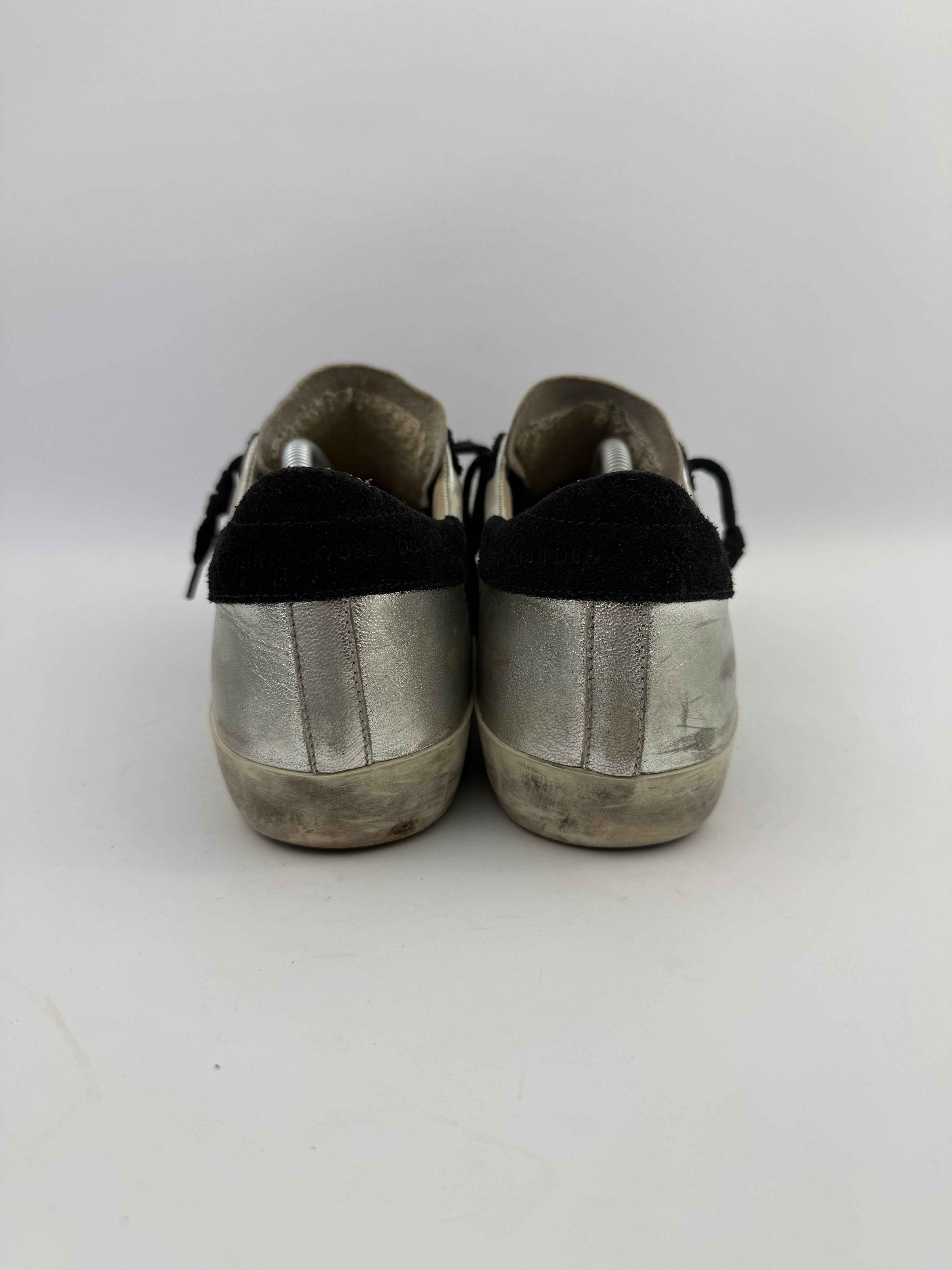 Golden Goose superstar T37