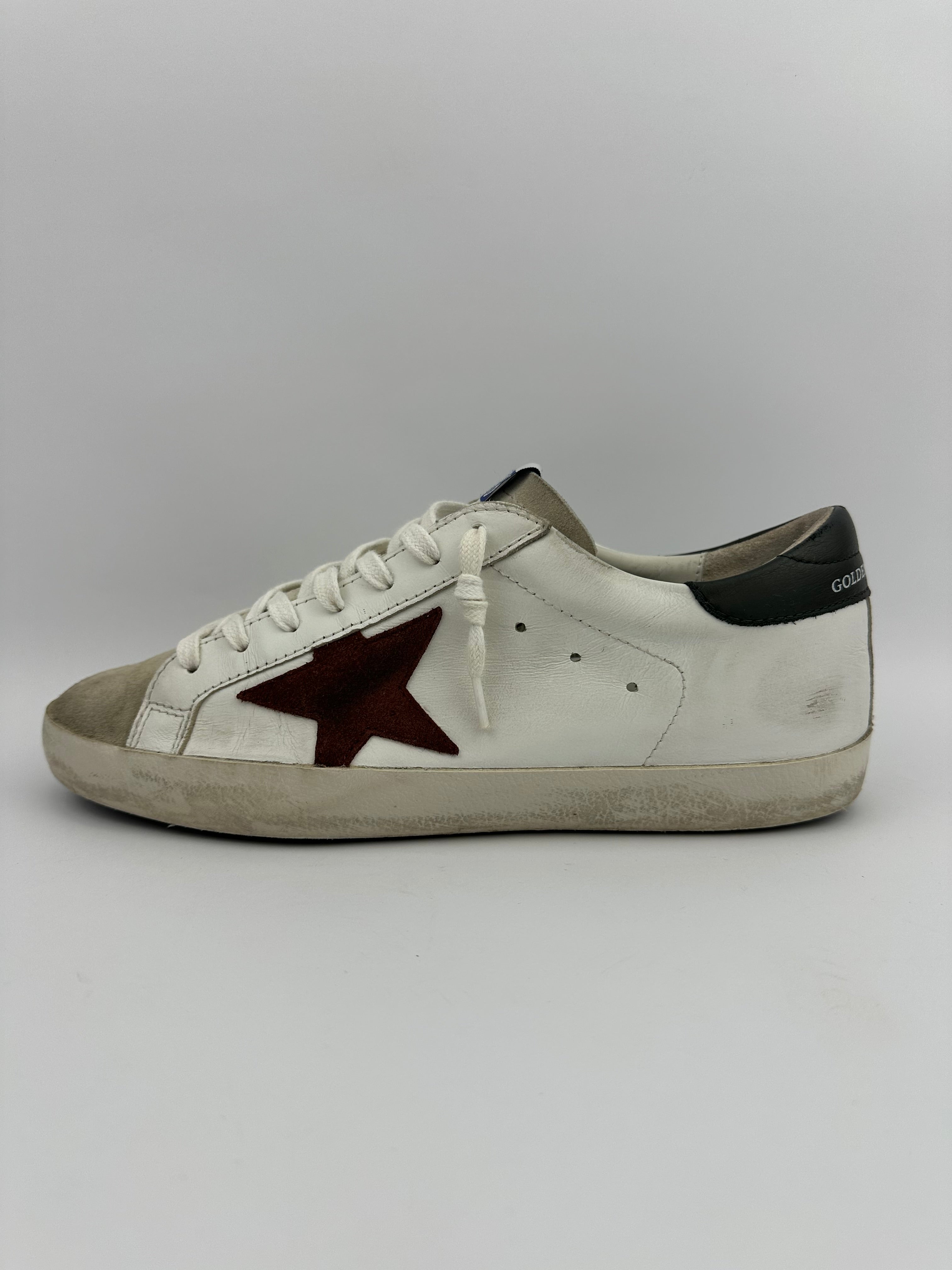 Golden Goose Superstar T39