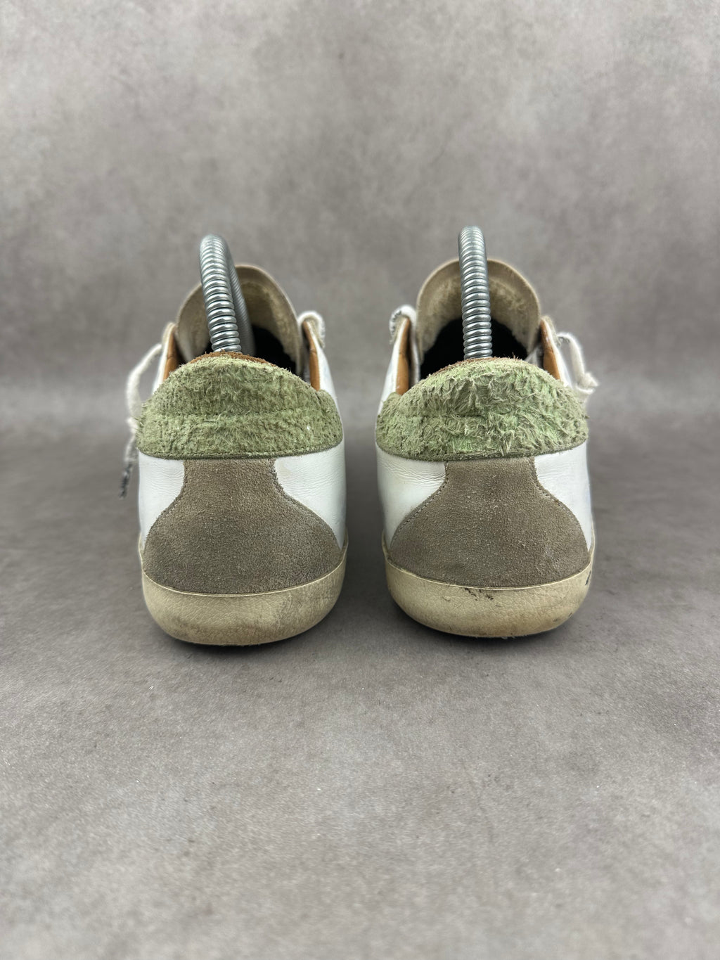 Golden Goose superstar T39