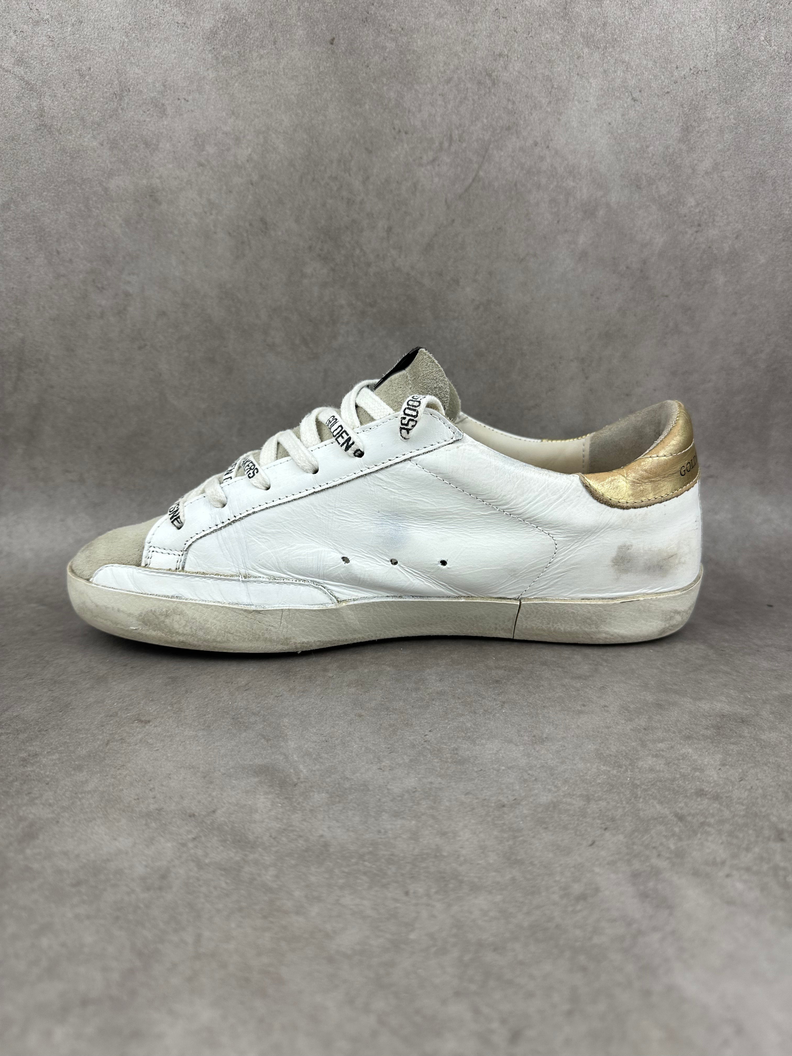 Golden Goose Superstar doré T37