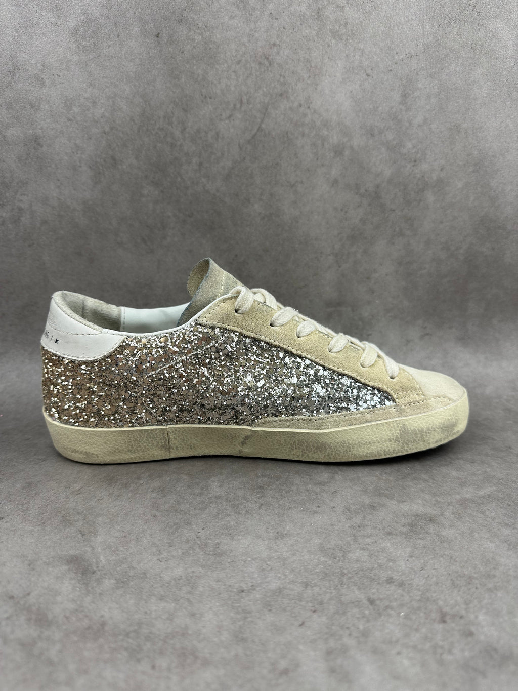 Golden Goose Superstar T35