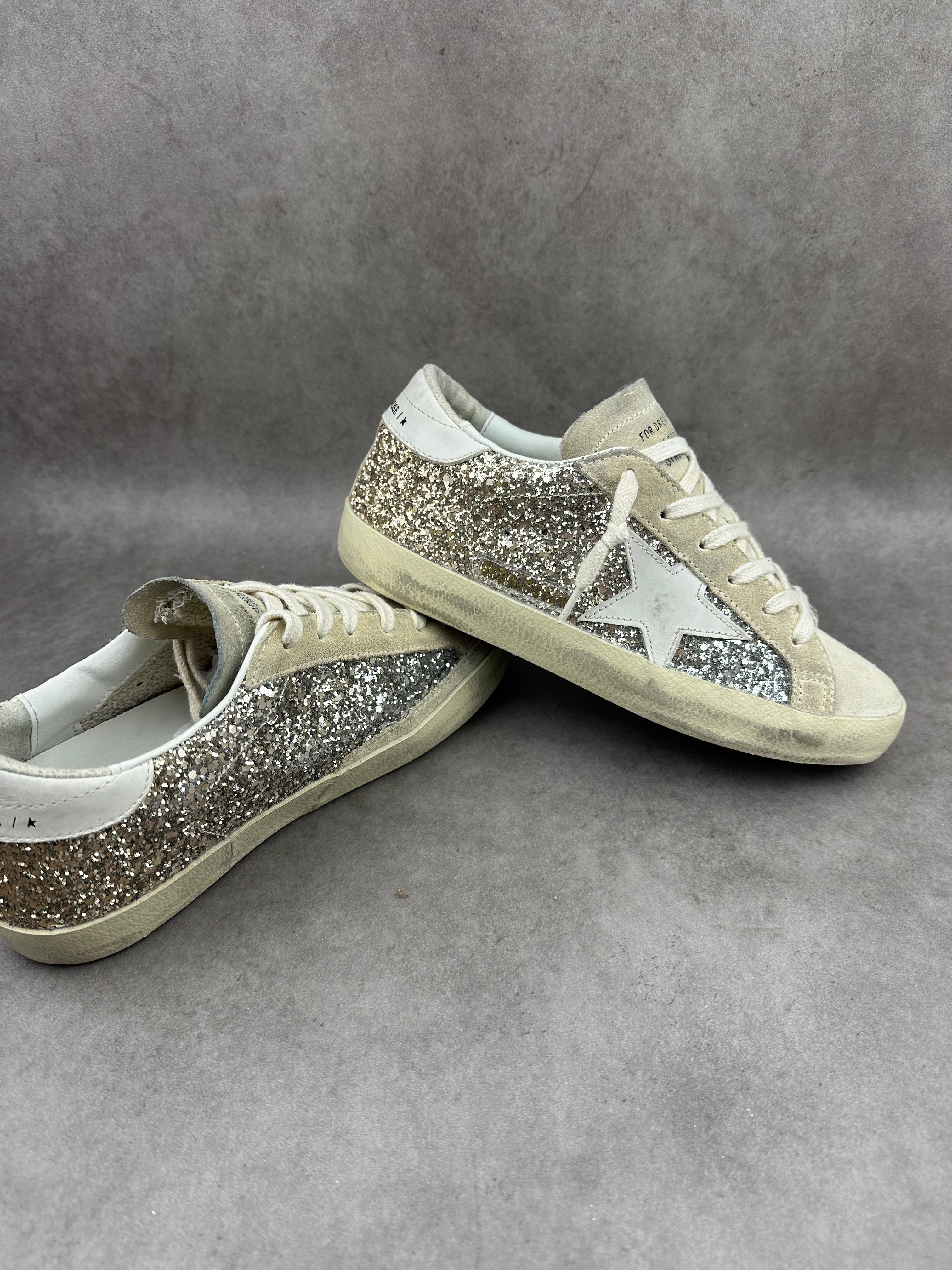 Golden Goose Superstar T35
